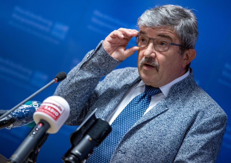lorenz-caffier-cdu-waffenkauf-nordkreuz-rechtsextremismus-guestrow-mecklenburg-vorpommern