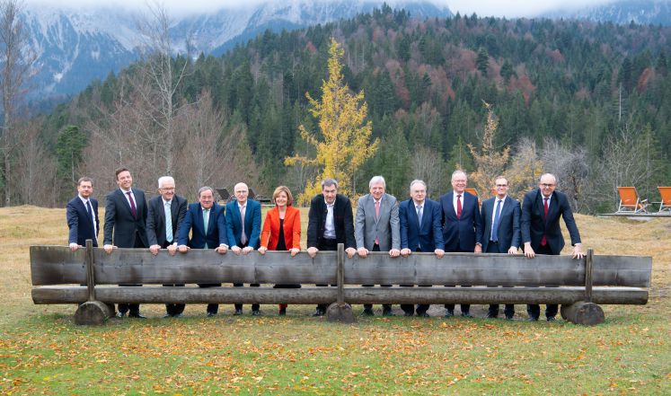 paul-kirchhof-foederalismus-staatsform-corona-demokratie-oeffentlich-rechtliche