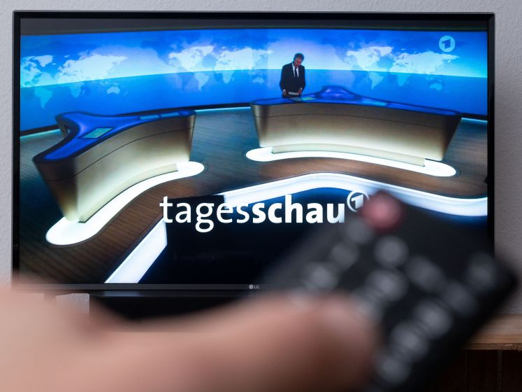 streit-erhoehung-rundfunkbeitrag-ard-zdf-rundfunkstaatsvertrag-auftrag