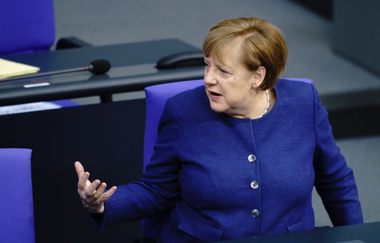 kanzleretat-merkel-mutti-bilanz-2015-fluechtlingskrise 