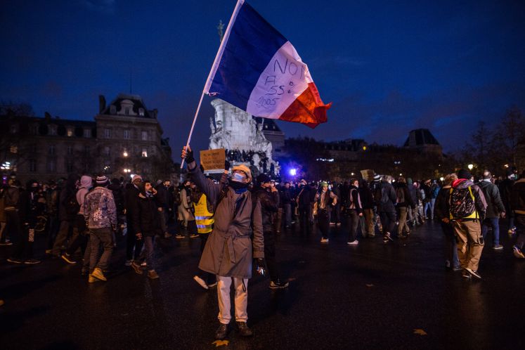 frankreich-jahresrueckblick-corona-islamistischer-terror-macron