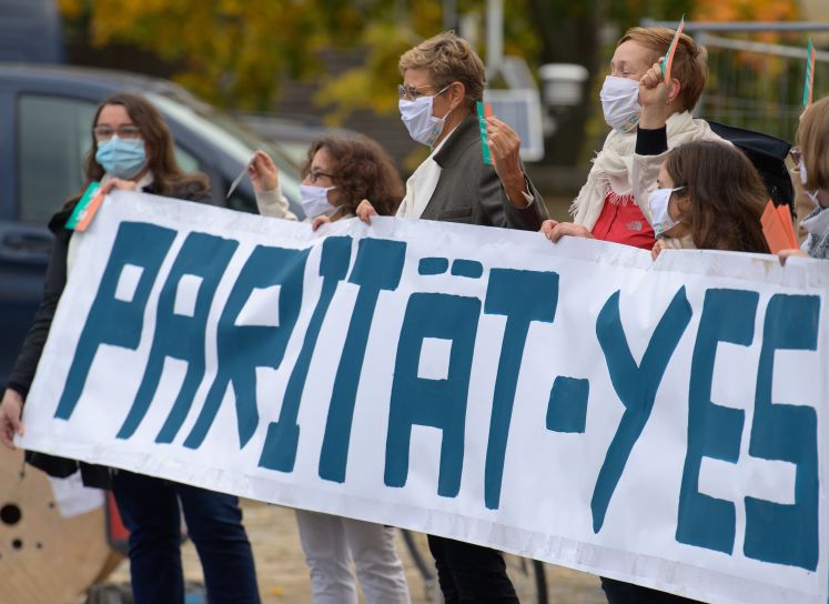 gleichstellung-paritaet-parlamente-thueringen-brandenburg