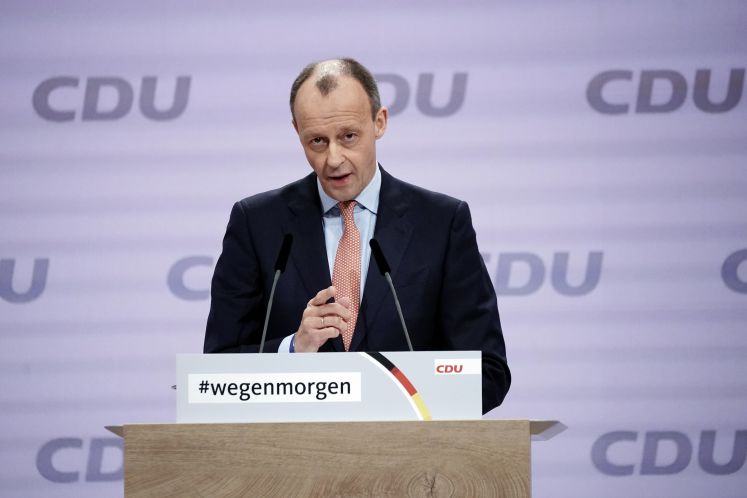 wirtschaftsministerium-cdu-vorsitz-vergiftet-edelmut-friedrich-merz-armin-laschet