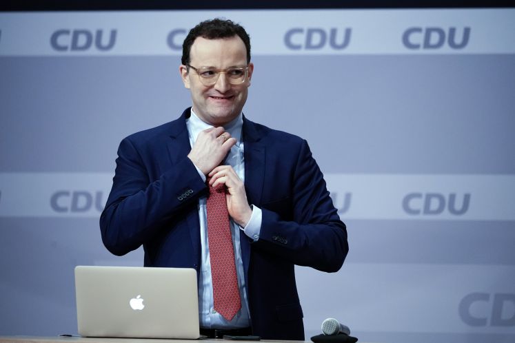 jens-spahn-auftritt-cdu-parteitag-armin-laschet-junge-union