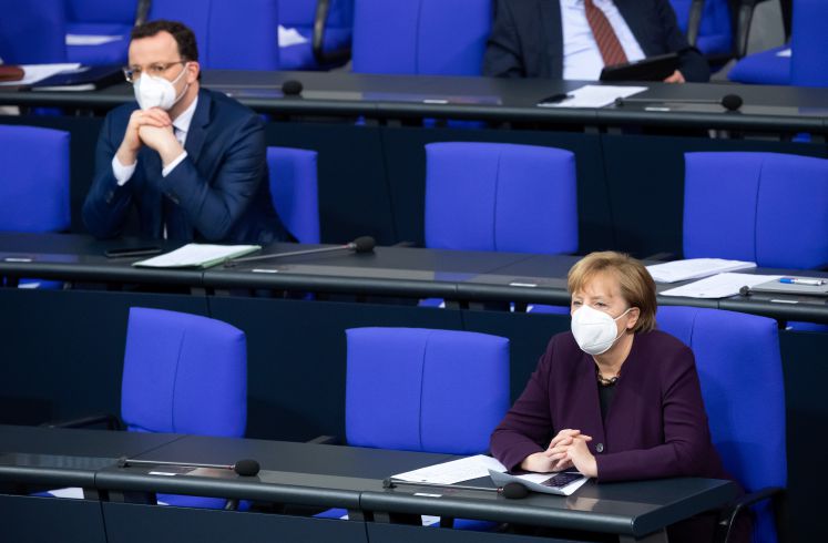corona-debatte-bundestag-geschlossene-gesellschaft