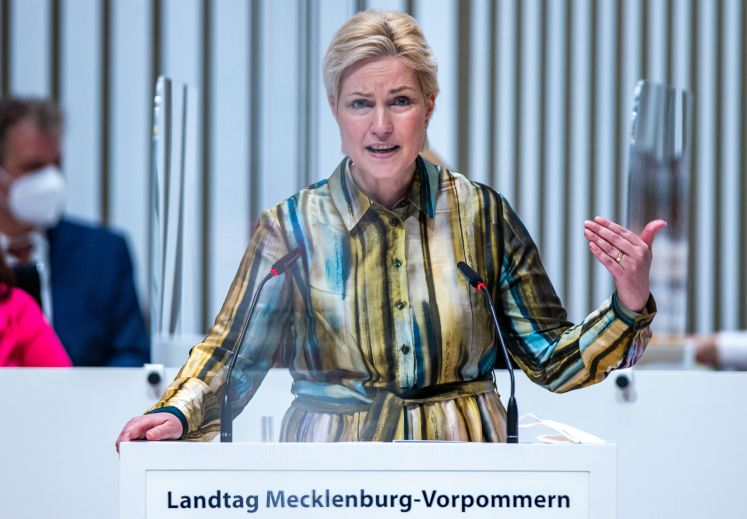 gazprom-umweltstiftung-mecklenburg-vorpommern-schwesig-schmierentheater