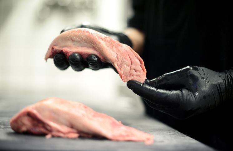 genuss-kolumne-kalbsniere-innereien-teller-küche