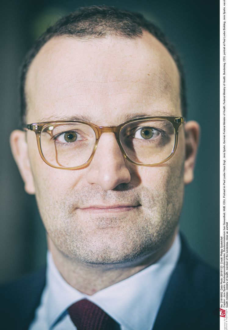 /innenpolitik/jens-spahn-portrait-muensterlaender-machtmensch/plus
