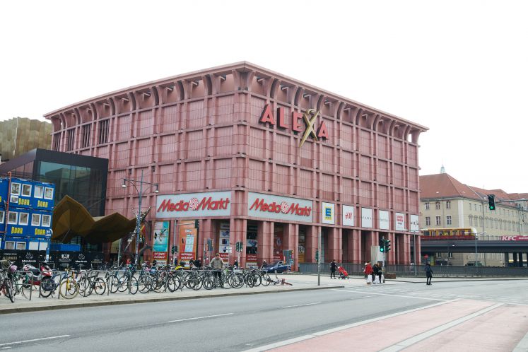 bausuenden-palast-republik-interview-eigenheime-schlecht-gut-bauwerke