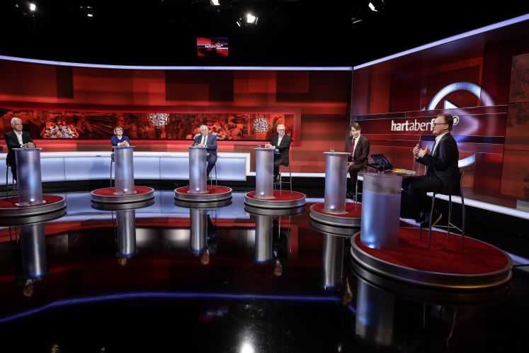 debattenkultur-politik-streit-querdenker-nazis-wellness-en-passant