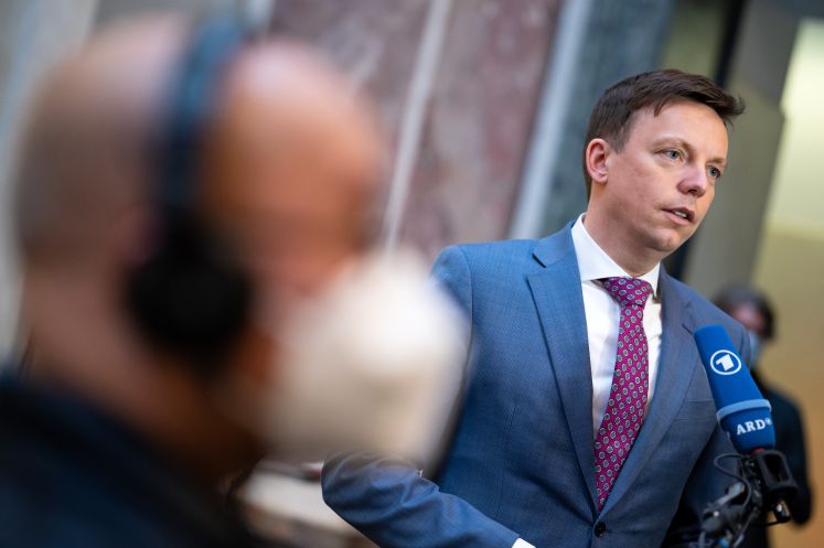 corona-lockerungen-ostern-tobias-hans-ministerpraesident-saarland-versuchslabor