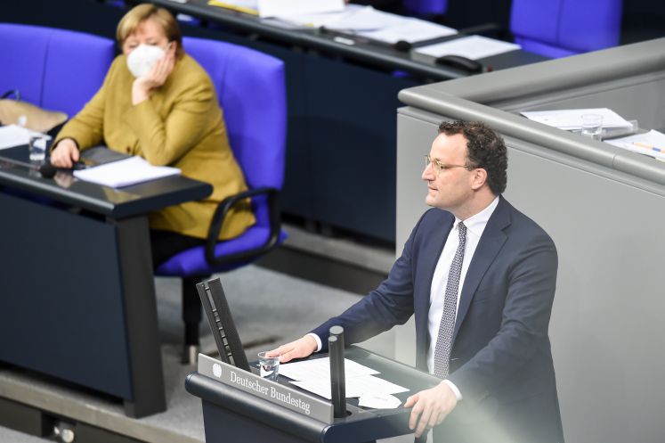 corona-pandemie-impfstoff-astra-zeneca-schuloeffnung-interview-ullmann