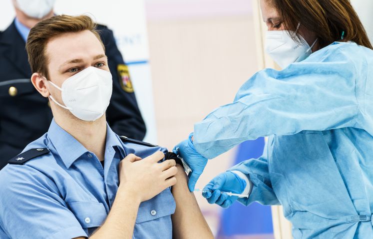 impfstoffe-priorisierung-buerokratie-masken-vorerkrankte