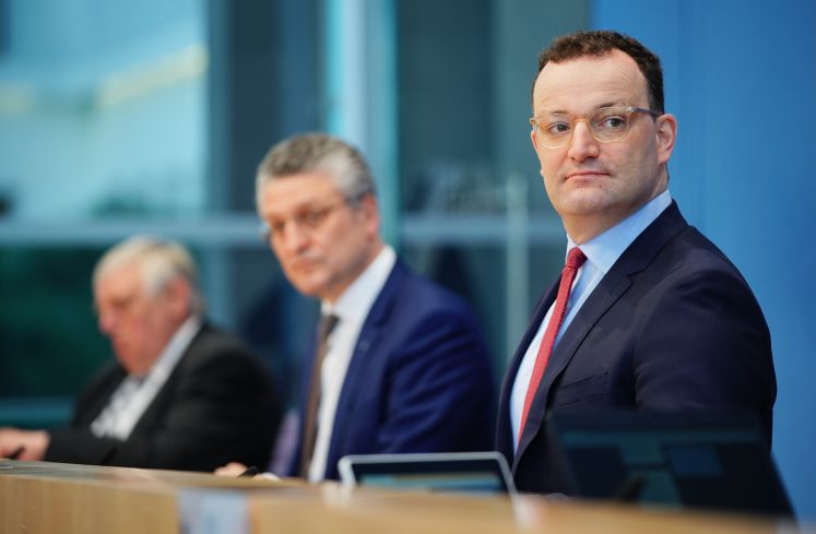 schnelltest-selbsttest-jens-spahn-corona-lockerung