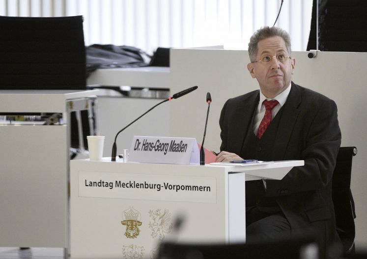 umstritten-demokratie-politiker-konsens-normen-werte