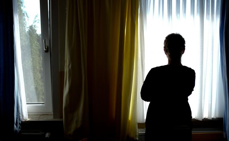 seelische-folgen-pandemie-arbeitslose-jugendliche-frauen-einsamkeit-noreen-hertz-interview