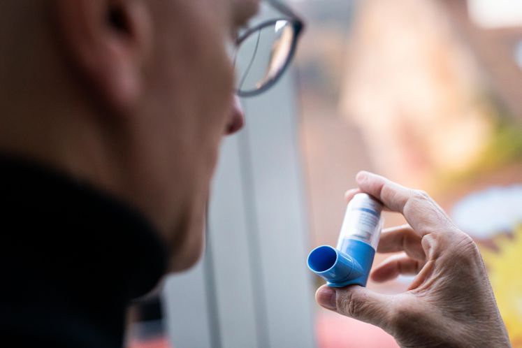asthma-spray-budesonid-game-changer-lauterbach-corona-erkrankung