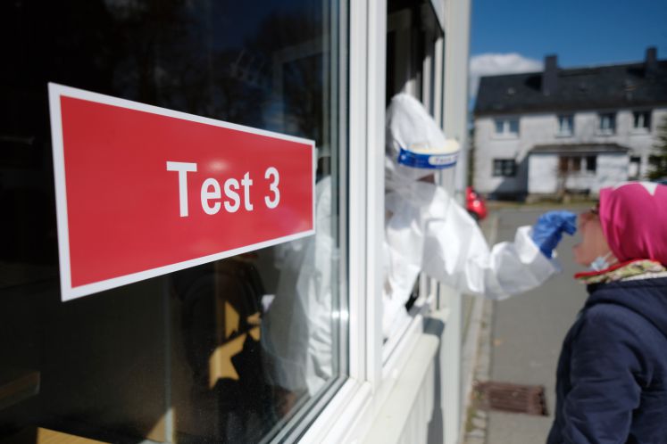 corona-pandemie-weltuntergangsstimmung-lockdown-mutation-b117-interview-klaus-stoehr