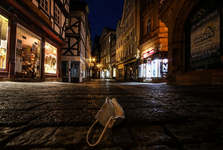 corona-notbremse-inzidenz-krankenhaeuser-impfungen-bund-laender