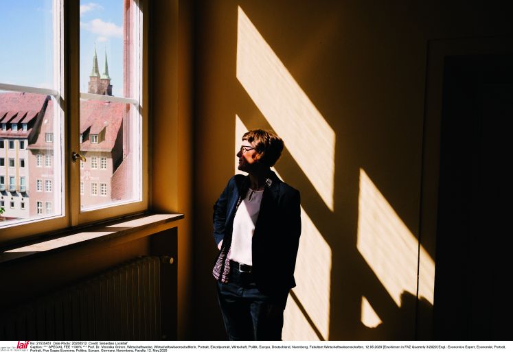 /wirtschaft/wirtschaftsweise-veronica-grimm-okonomin-voller-energie/plus