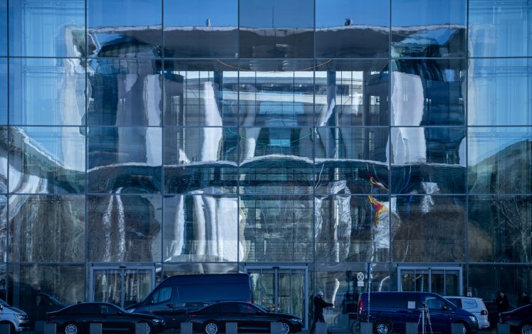 /kultur/corona-demokratie-diktatur-wissenschaft-experten