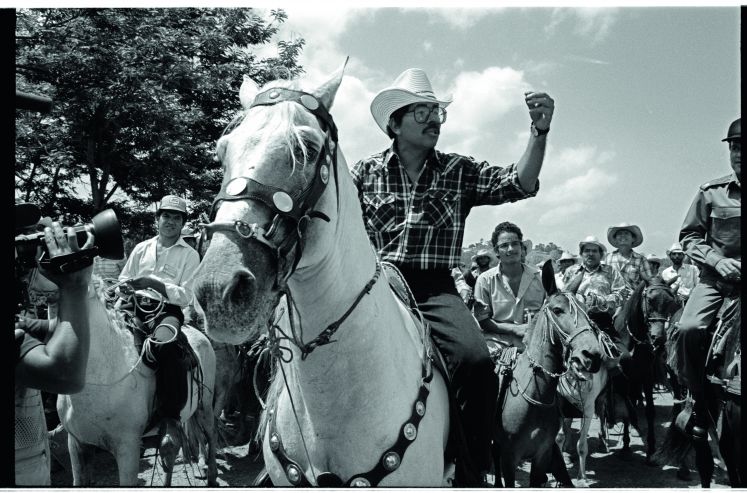 /aussenpolitik/nicaraguas-prasident-mit-blut-und-feuer/plus