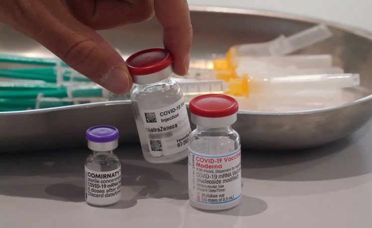 Covid-19-Impfstoffe Biontech, Astrazeneca und Moderna / dpa