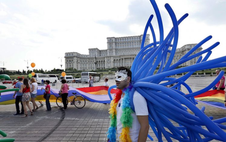 /aussenpolitik/homosexualitaet-schwuler-westen-osteuropa-mitteleuropa