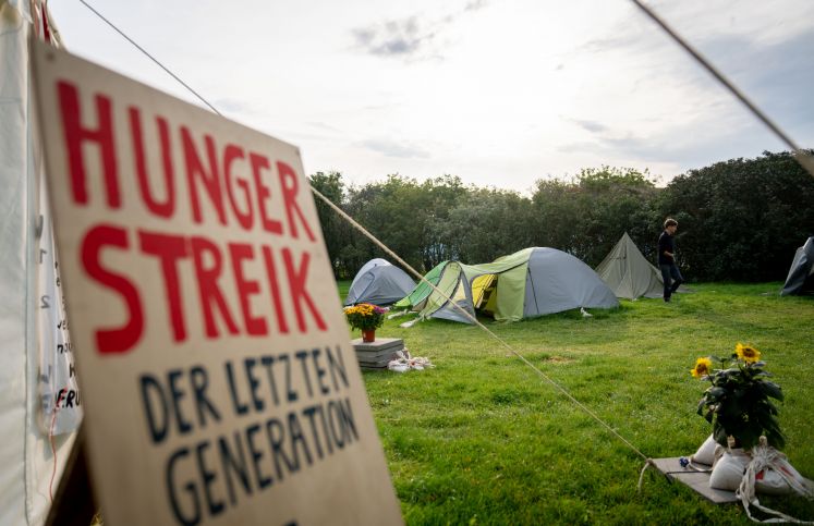 hungerstreik-klimaschutz-berlin-protestcamp-kanzlerkandidaten-buergerrat