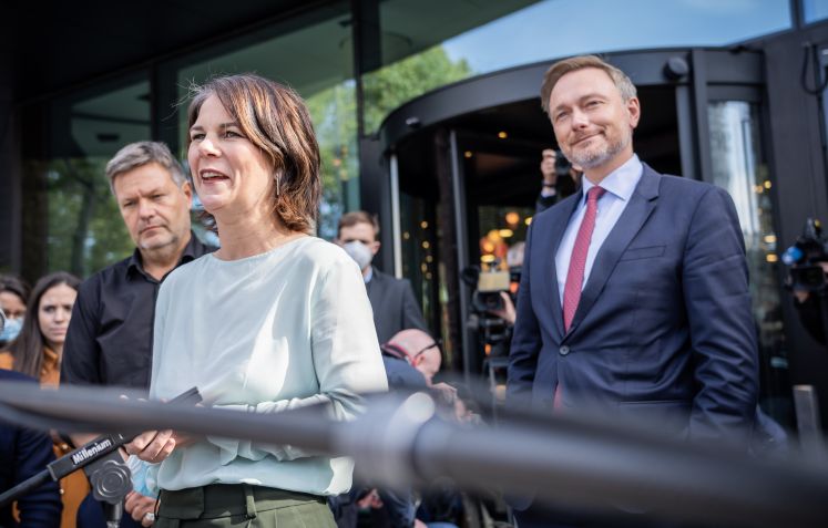 /innenpolitik/sondierungsgespräcge-posten-inhalte-machtpolitik