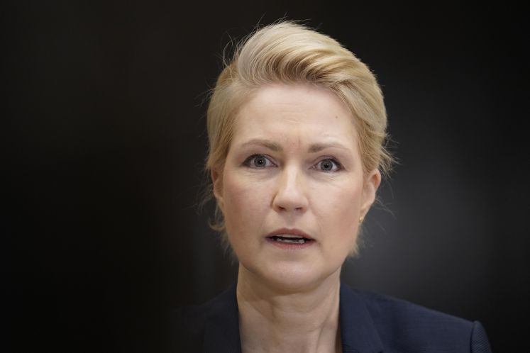 Mecklenburg-Vorpommerns Ministerpräsidentin Manuela Schwesig (SPD) von Mecklenburg-Vorpommern im Portrait beim Fernsehinterview im Rahmen der 1019. Sitzung im Bundesrat in Berlin 