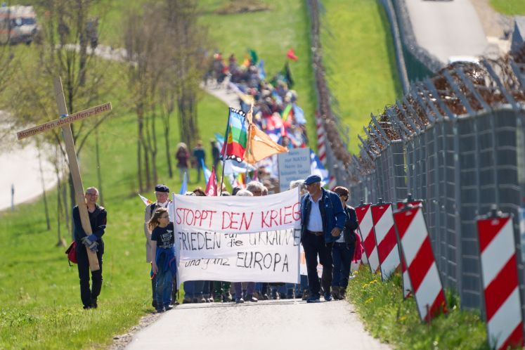 /innenpolitik/ostermarsch-ukrainekrieg-russland-pazifismus