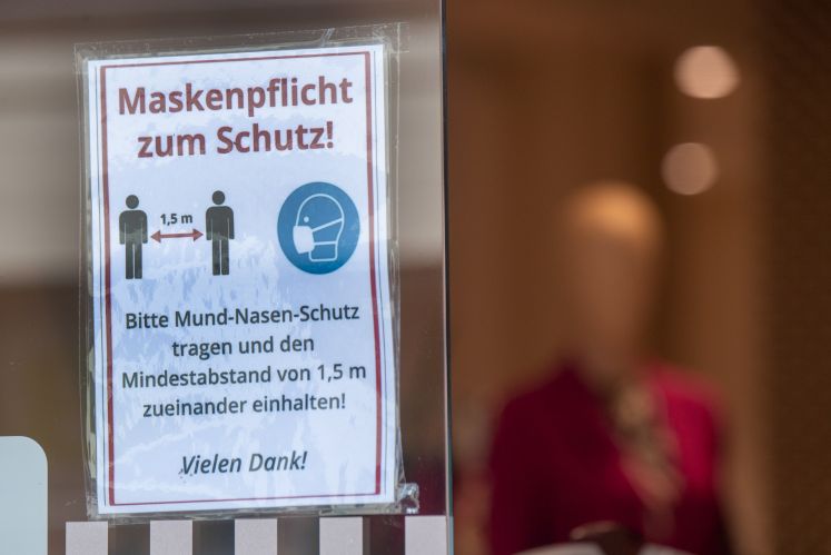 Schild Maskenpflicht
