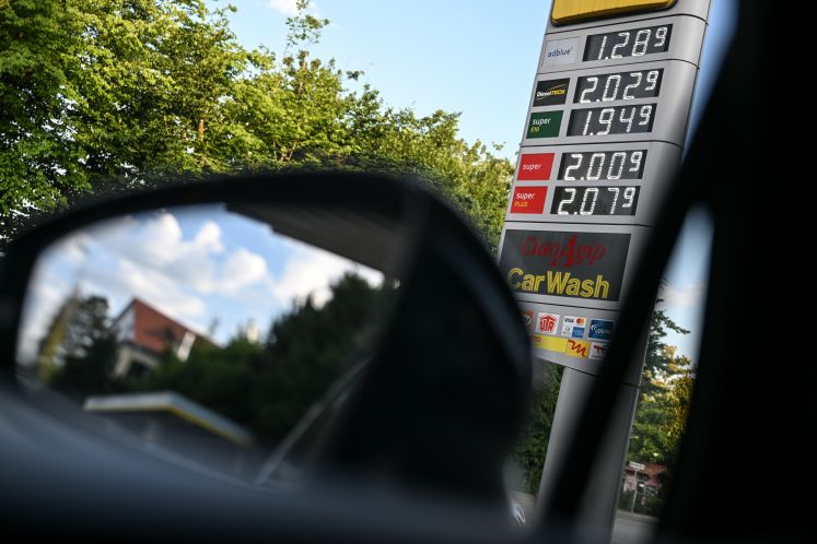 Preisanzeige einer Tankstelle
