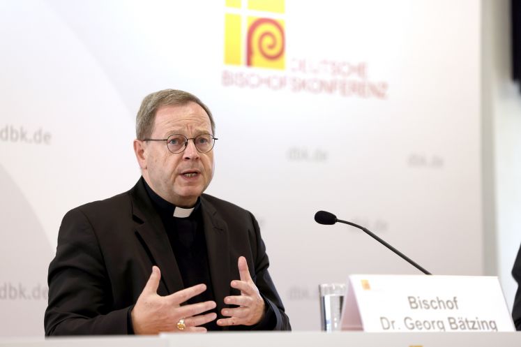 Georg Bätzing bei der Abschlusspressekonferenz zur Herbst-Vollversammlung der Deutschen Bischofskonferenz
