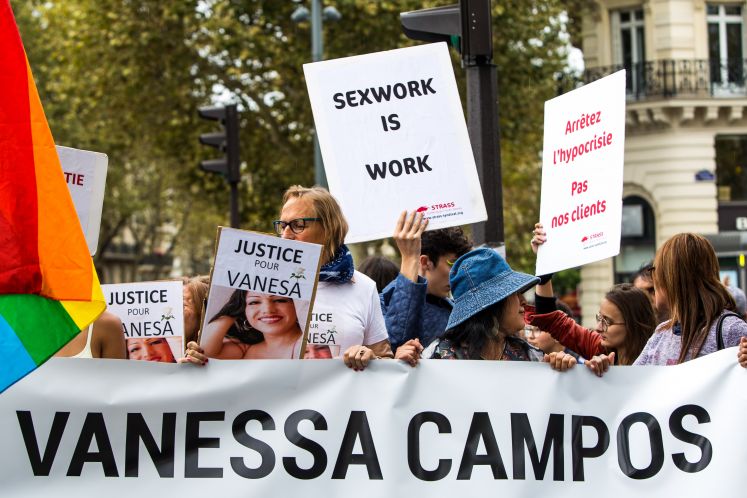 Protestmarsch in Paris zum Gedenken an die Sexworkerin Vanessa Campos, die 2018 im Bois de Boulogne ermordet wurde