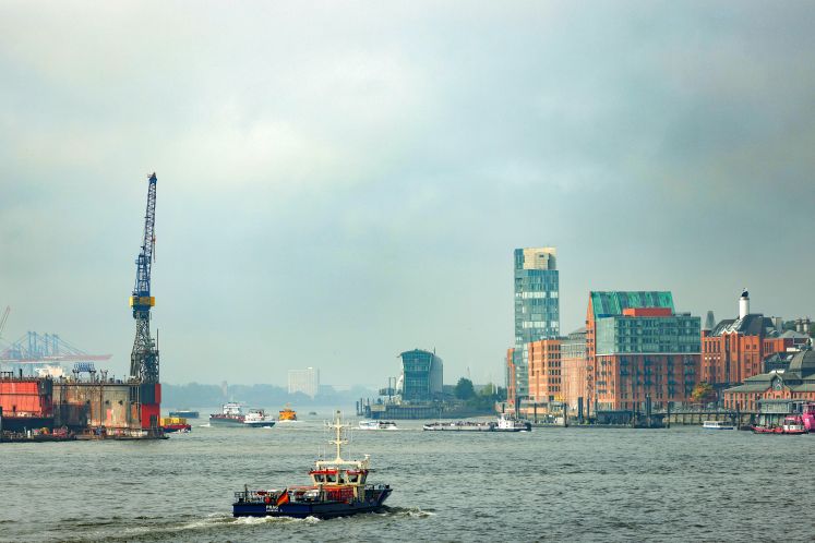 Blick auf die Elbe bei Hamburg