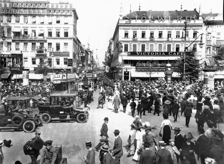 Unter den Linden/Friedrichstraße 1908
