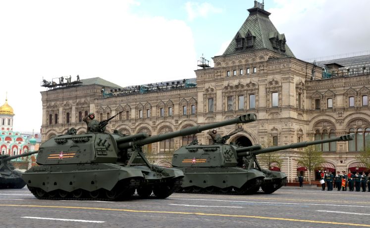 Militärparade auf dem Roten Platz in Moskau