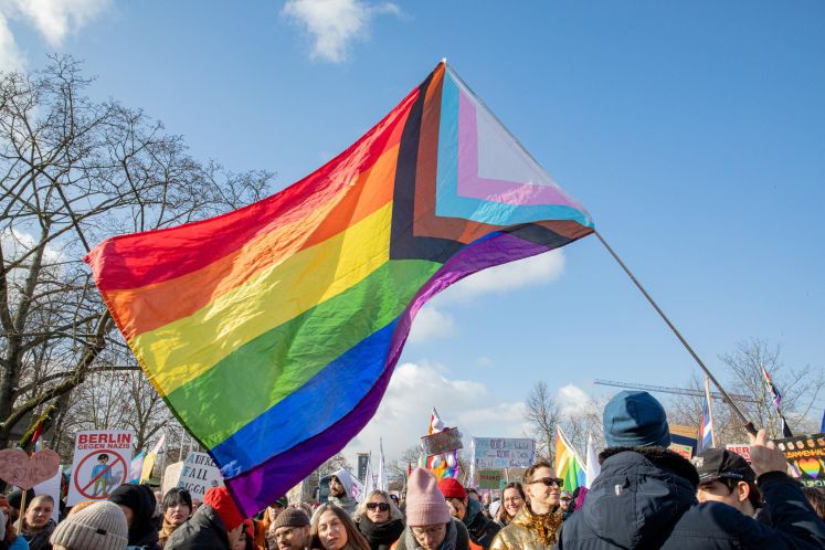 Progress Pride Flagge