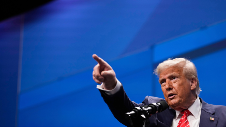 Donald Trump spricht auf dem NATO-Gipfel in Den Haag