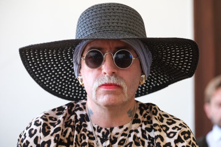 Sven Liebich, Sonnenbrille, Hut