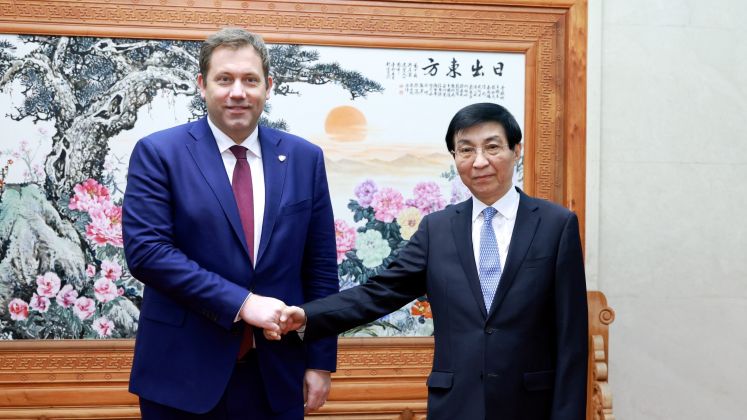 Lars Klingbeil und Wang Huning