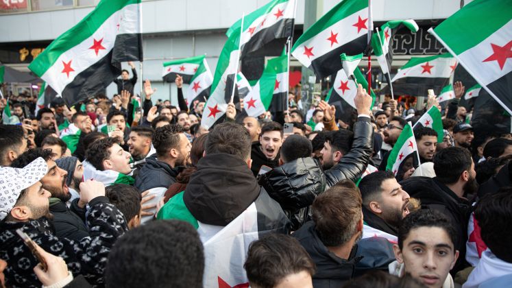 Syrer-Demo auf Berliner Alexanderplatz