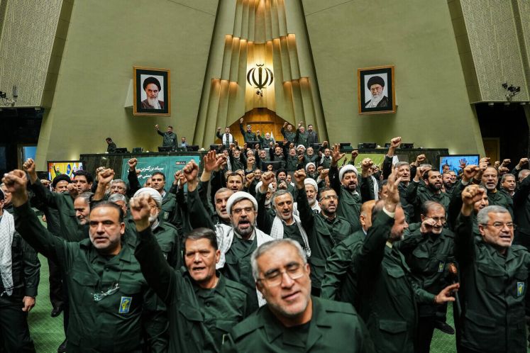 Abgeordnete des iranischen Parlaments