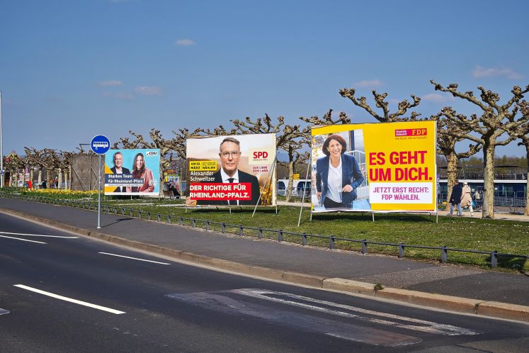 Wahlplakate in Mainz