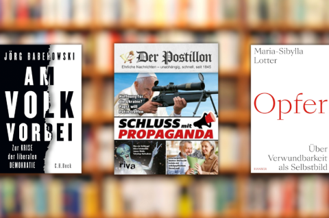 Am Volk vorbei: Zur Krise der liberalen Demokratie / Überregionale Zeitung für Politik, Wirtschaft, Kultur und Gulasch / Opfer: Über Verwundbarkeit als Selbstbild