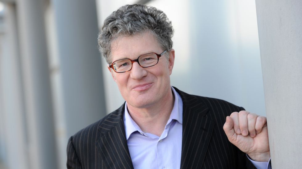 Porträtbild von Roger Willemsen.