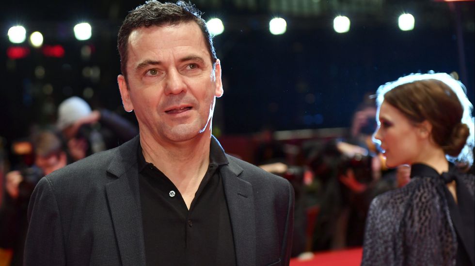 Regisseur Christian Petzold und Schauspielerin Paula Beer stellen bei der Berlinale den Film „Transit“ vor 