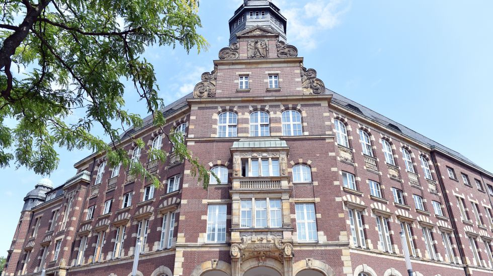 Der Haupteingang zum Verwaltungsgericht Gelsenkirchen